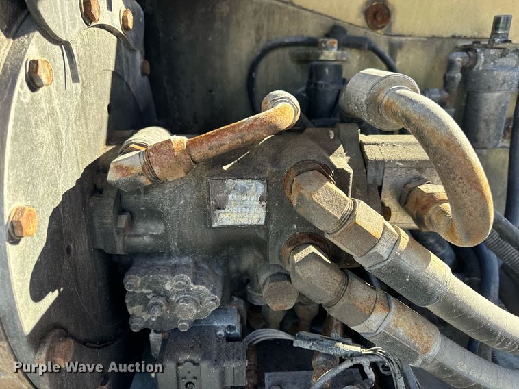 image for item EH7260 2007 JLG 600S boom lift