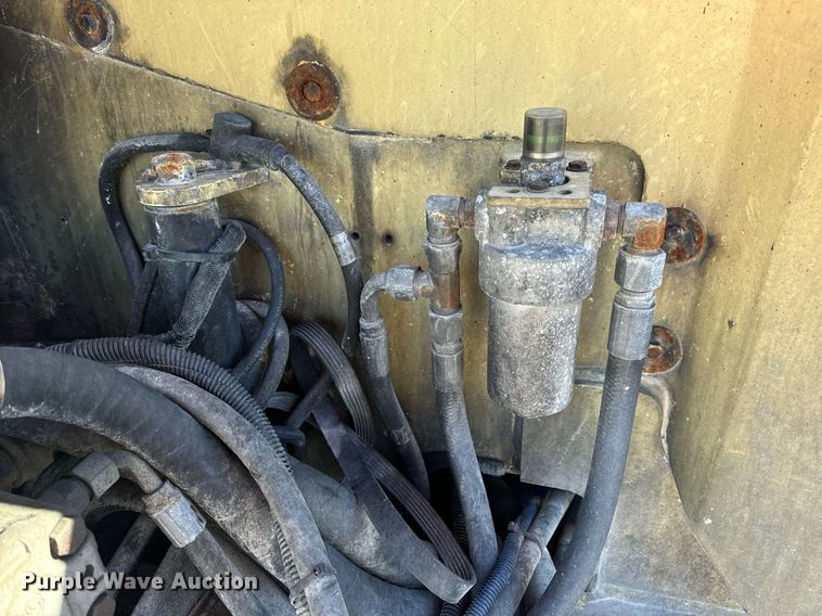 image for item EH7260 2007 JLG 600S boom lift