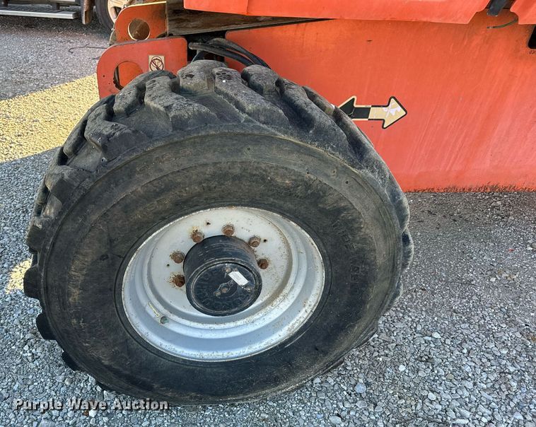 image for item EH7260 2007 JLG 600S boom lift