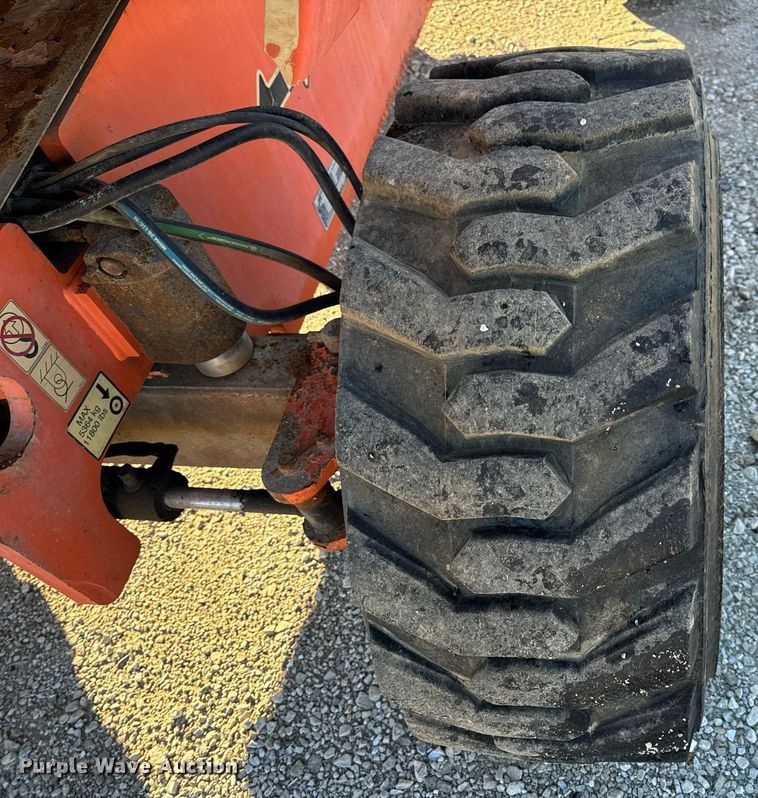 image for item EH7260 2007 JLG 600S boom lift