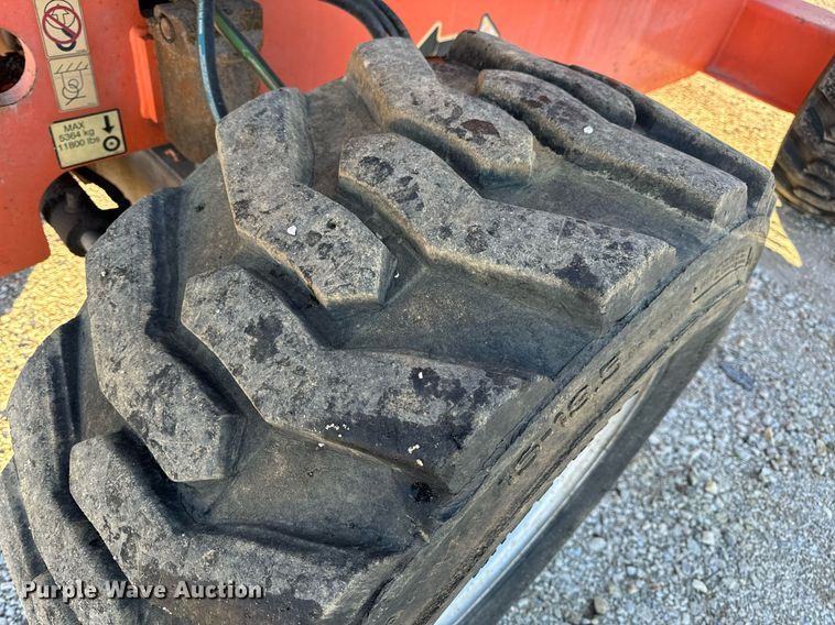 image for item EH7260 2007 JLG 600S boom lift