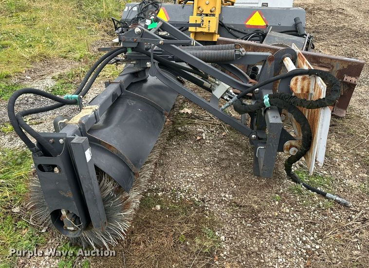 image for item EH7292 Caterpillar  BA25 broom