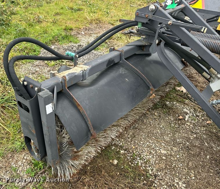 image for item EH7292 Caterpillar  BA25 broom