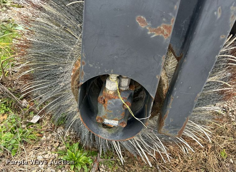 image for item EH7292 Caterpillar  BA25 broom