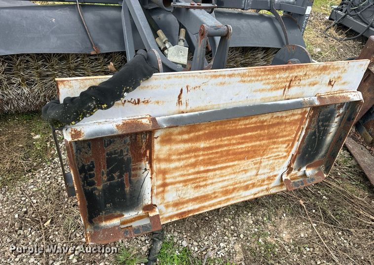 image for item EH7292 Caterpillar  BA25 broom