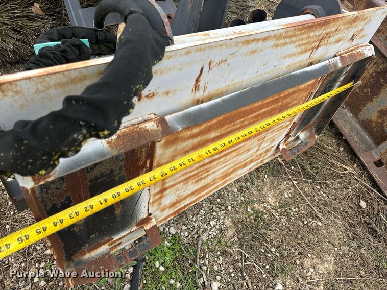 image for item EH7292 Caterpillar  BA25 broom