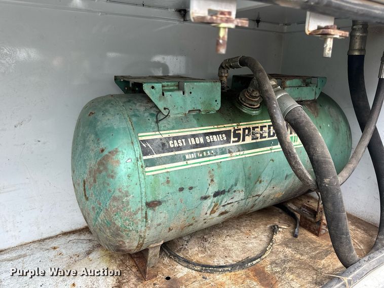 image for item EH7296 Dakota Bodies Inc. 108-SB utility bed