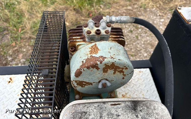 image for item EH7296 Dakota Bodies Inc. 108-SB utility bed