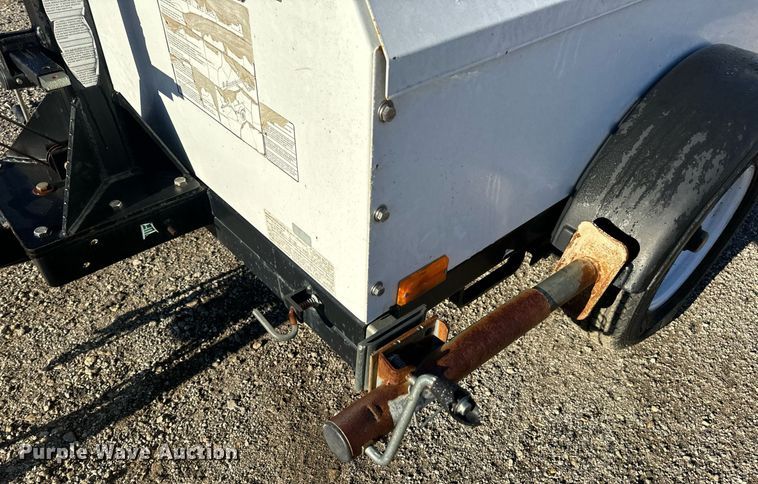 image for item EH7301 2005 Magnum MLT4060MMH light plant