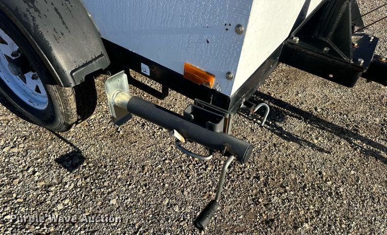 image for item EH7301 2005 Magnum MLT4060MMH light plant