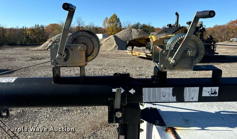 image for item EH7301 2005 Magnum MLT4060MMH light plant