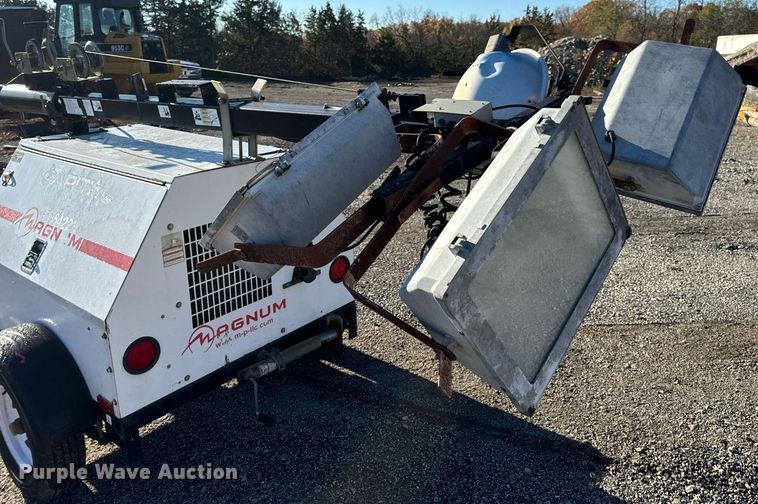 image for item EH7301 2005 Magnum MLT4060MMH light plant