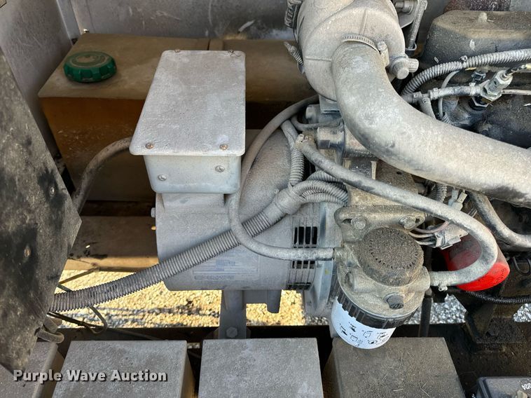 image for item EH7301 2005 Magnum MLT4060MMH light plant