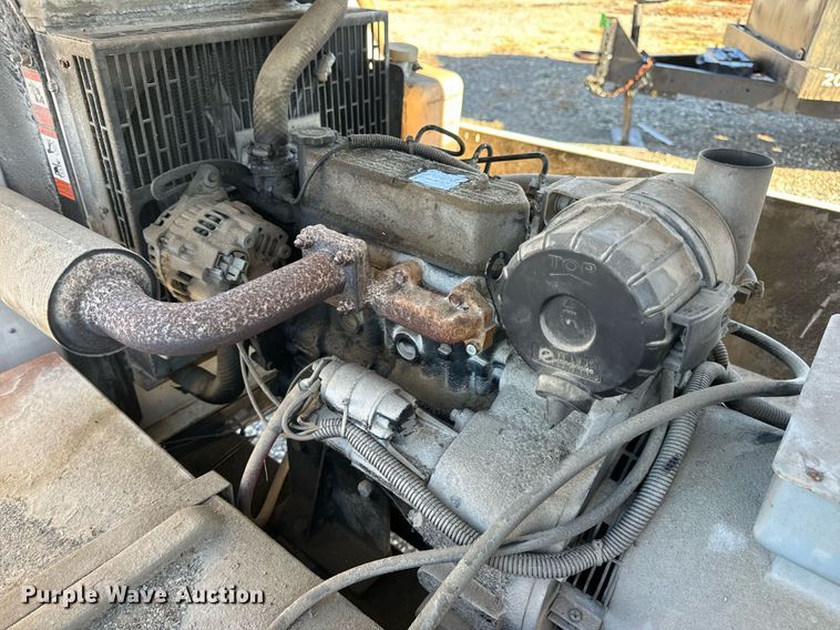 image for item EH7301 2005 Magnum MLT4060MMH light plant