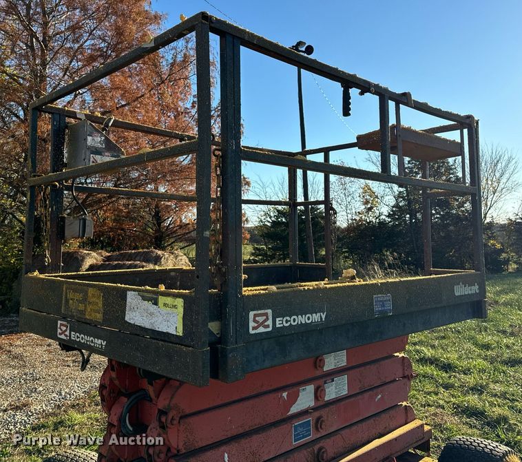 image for item EH7317 1987 Economy SPL-2660 scissor lift