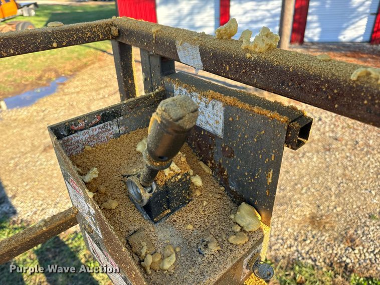 image for item EH7317 1987 Economy SPL-2660 scissor lift