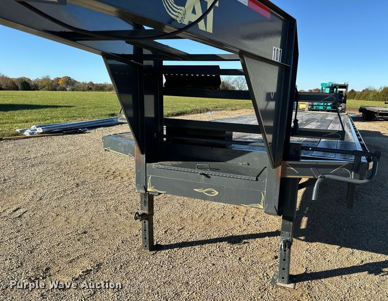 image for item EH7318 2022 Tex Fab Mfg LLC 20DO-35+5GN equipment trailer
