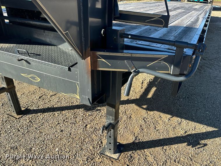 image for item EH7318 2022 Tex Fab Mfg LLC 20DO-35+5GN equipment trailer