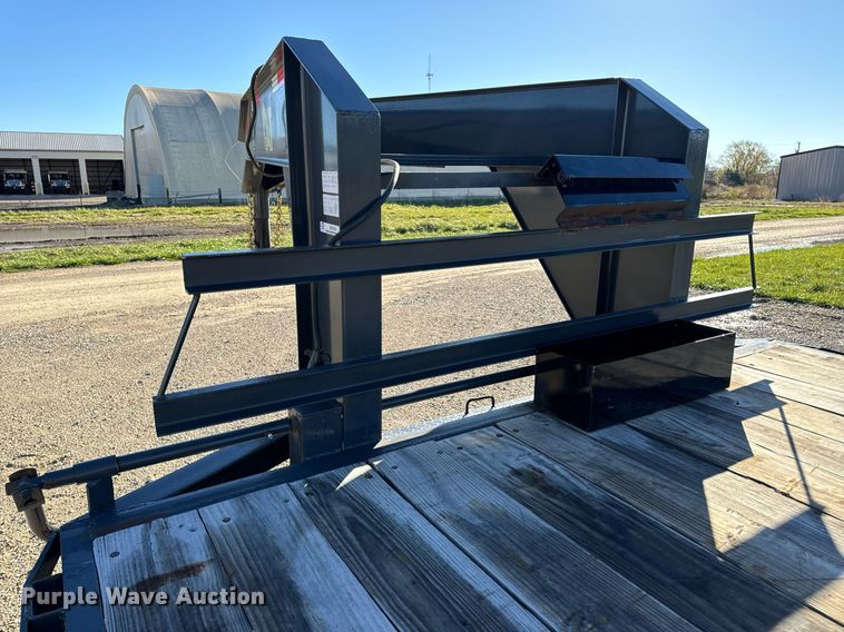 image for item EH7318 2022 Tex Fab Mfg LLC 20DO-35+5GN equipment trailer