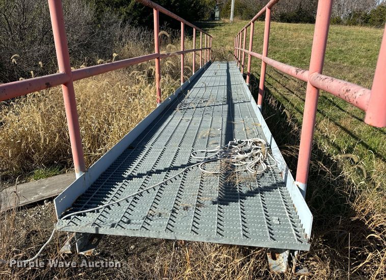 image for item EH7325 (4) catwalk Sections