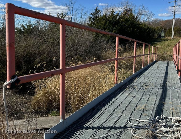 image for item EH7325 (4) catwalk Sections