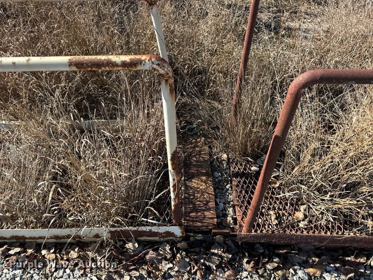 image for item EH7325 (4) catwalk Sections