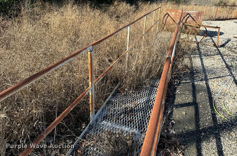 image for item EH7325 (4) catwalk Sections