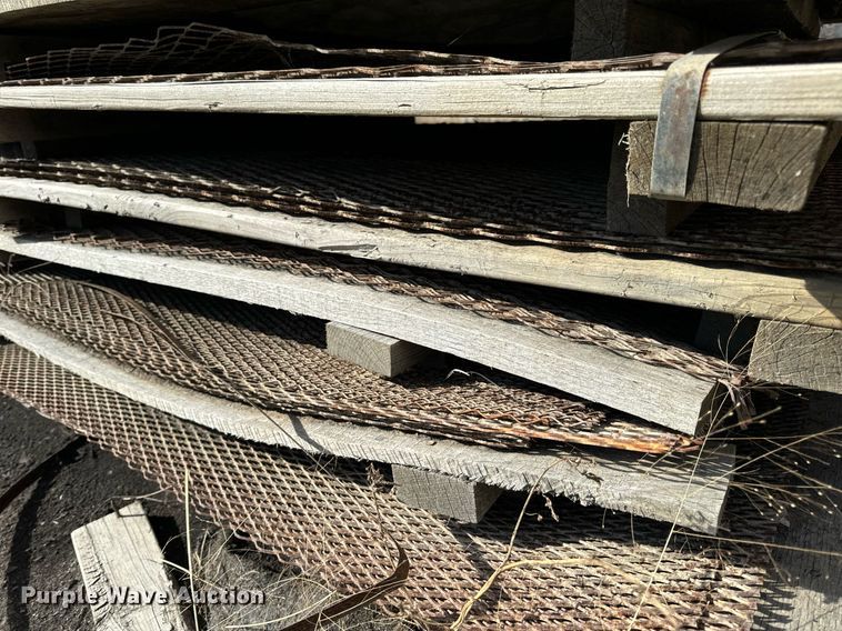 image for item EH7334 Expanded metal 