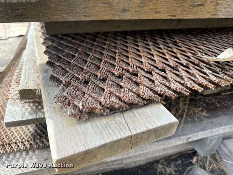 image for item EH7334 Expanded metal 