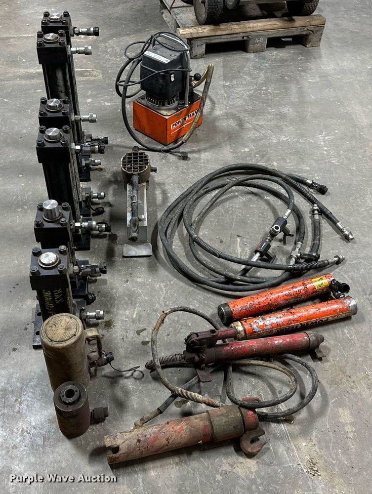 image for item EH7335 Port-a-power