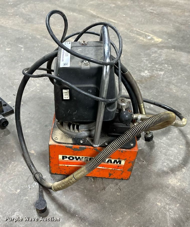 image for item EH7335 Port-a-power