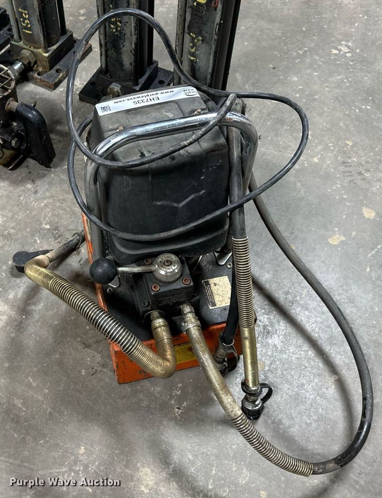 image for item EH7335 Port-a-power