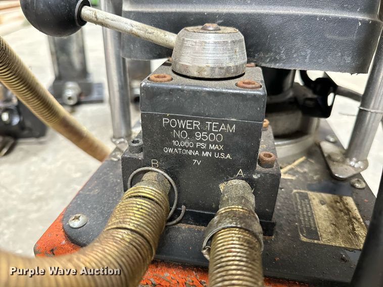 image for item EH7335 Port-a-power