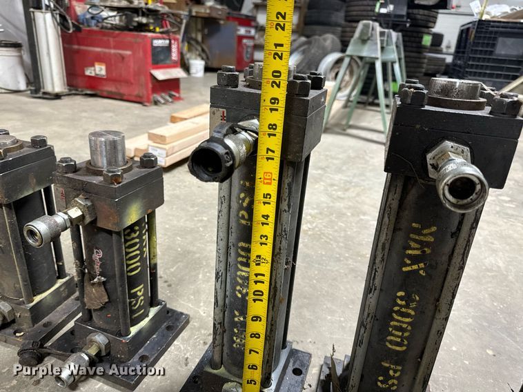 image for item EH7335 Port-a-power