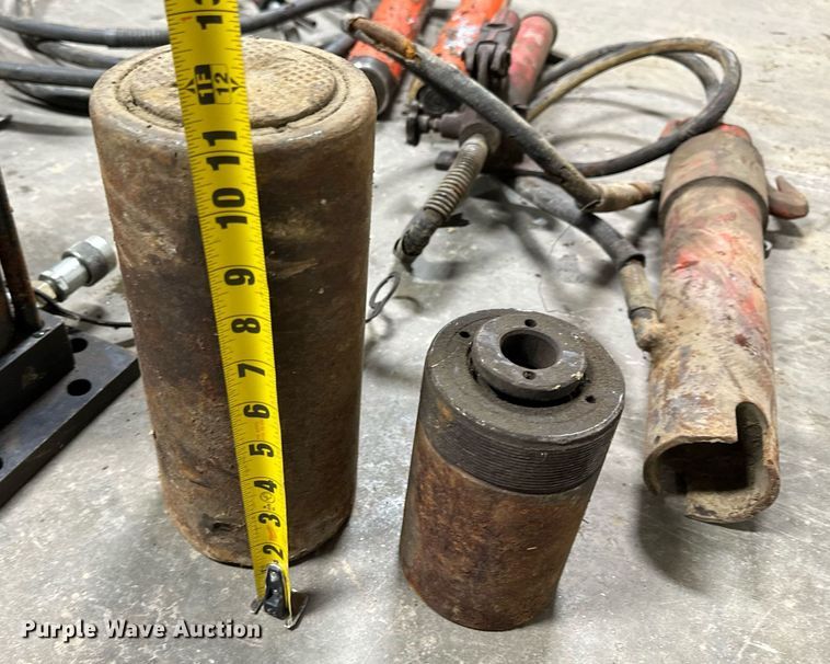 image for item EH7335 Port-a-power