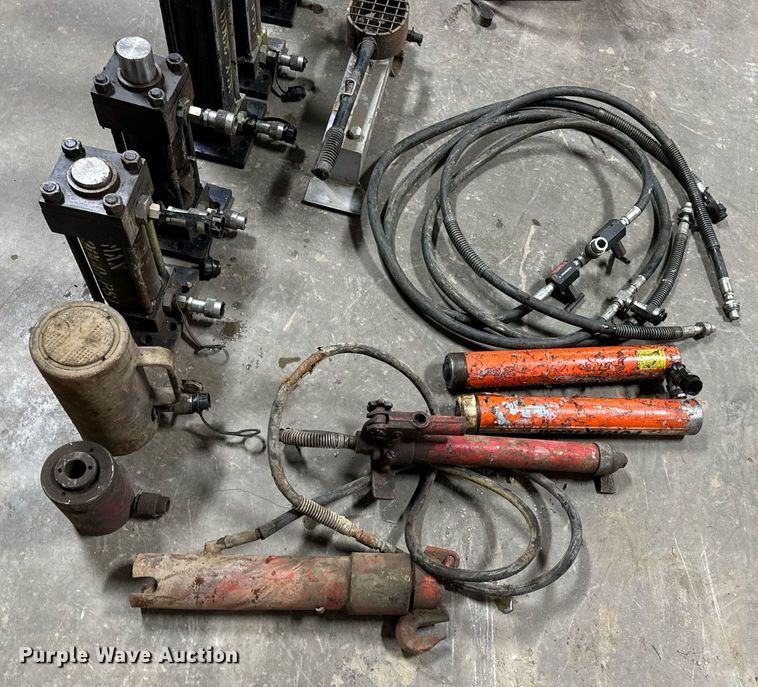 image for item EH7335 Port-a-power