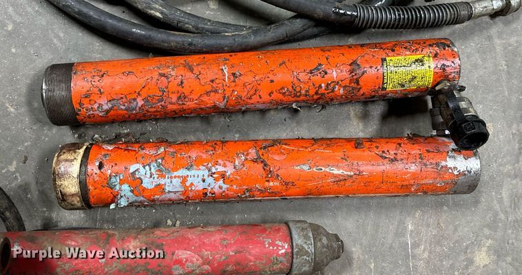 image for item EH7335 Port-a-power