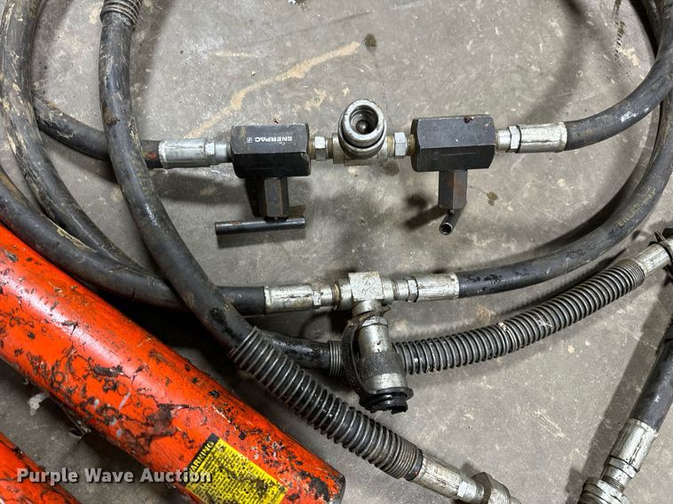 image for item EH7335 Port-a-power