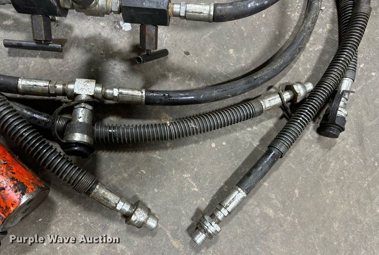 image for item EH7335 Port-a-power