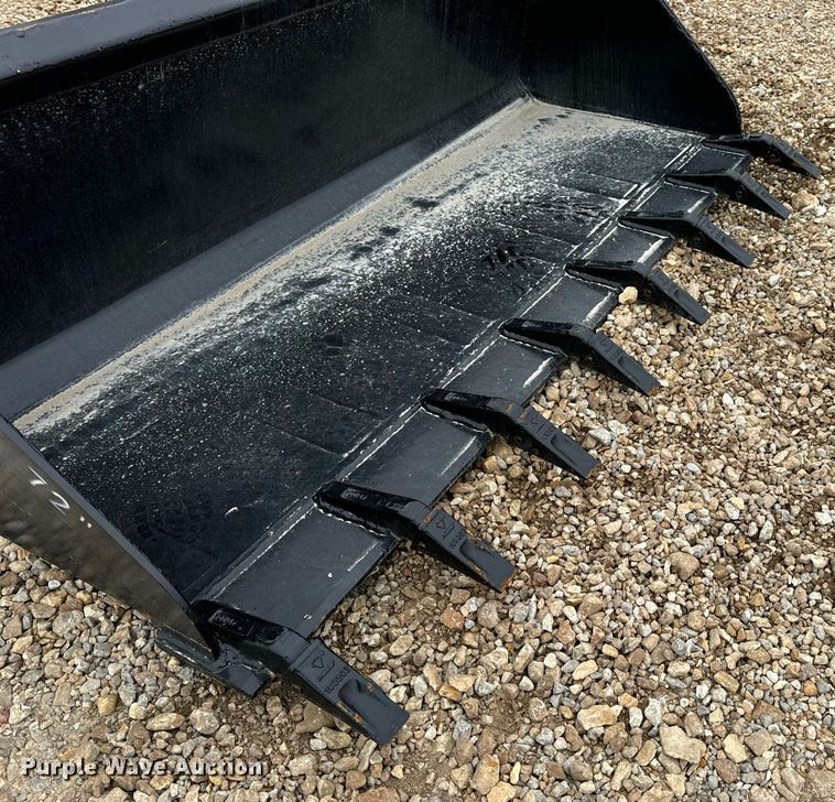 image for item EH7341 2024 Teran BKT26272 skid steer bucket