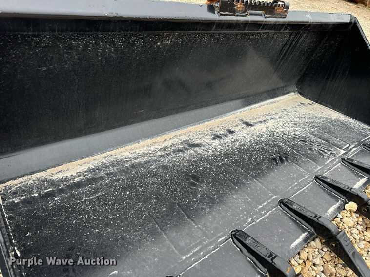 image for item EH7341 2024 Teran BKT26272 skid steer bucket