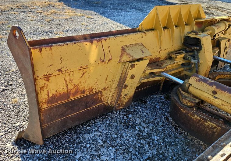 image for item EI8558 1996 Caterpillar D5H LGP dozer