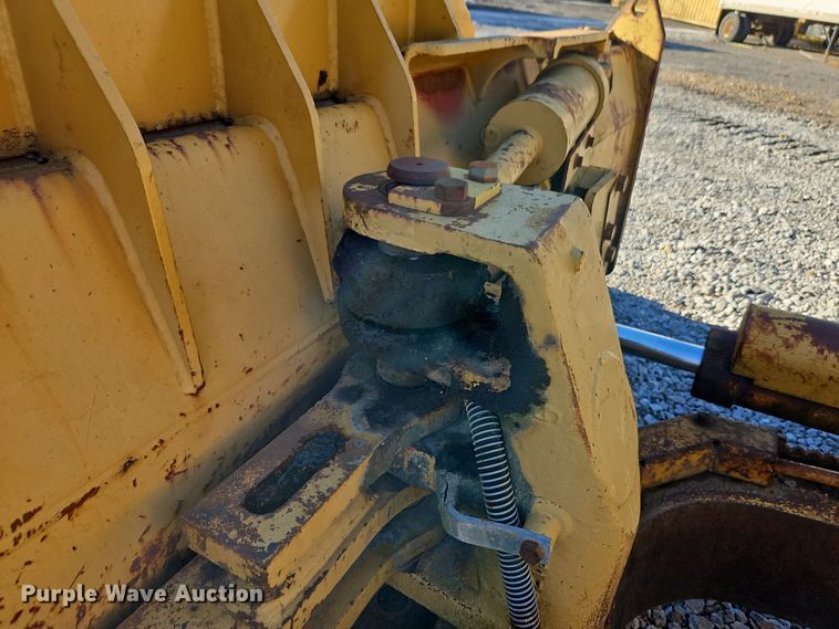 image for item EI8558 1996 Caterpillar D5H LGP dozer