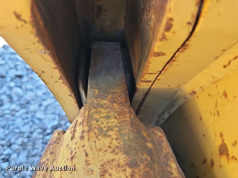 image for item EI8558 1996 Caterpillar D5H LGP dozer