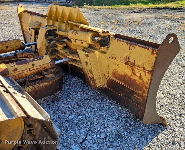 image for item EI8558 1996 Caterpillar D5H LGP dozer