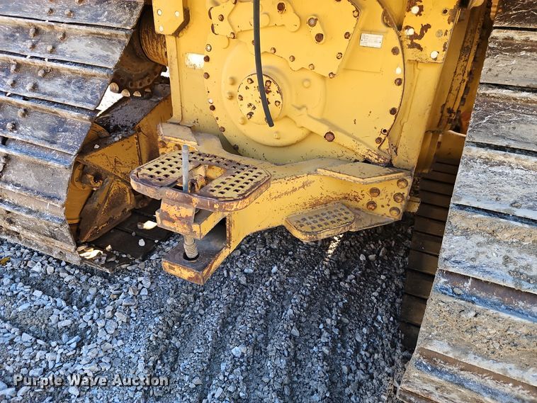 image for item EI8558 1996 Caterpillar D5H LGP dozer