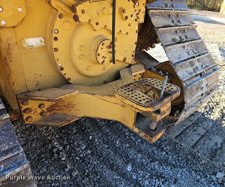 image for item EI8558 1996 Caterpillar D5H LGP dozer