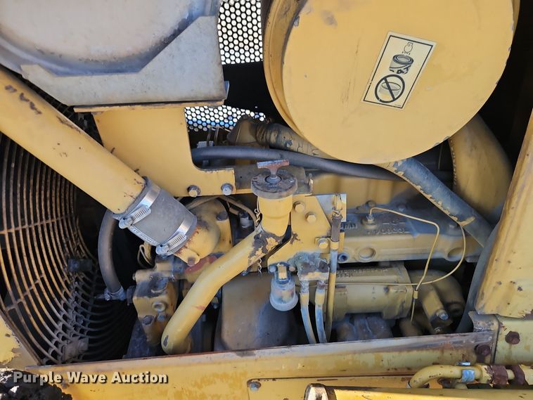 image for item EI8558 1996 Caterpillar D5H LGP dozer