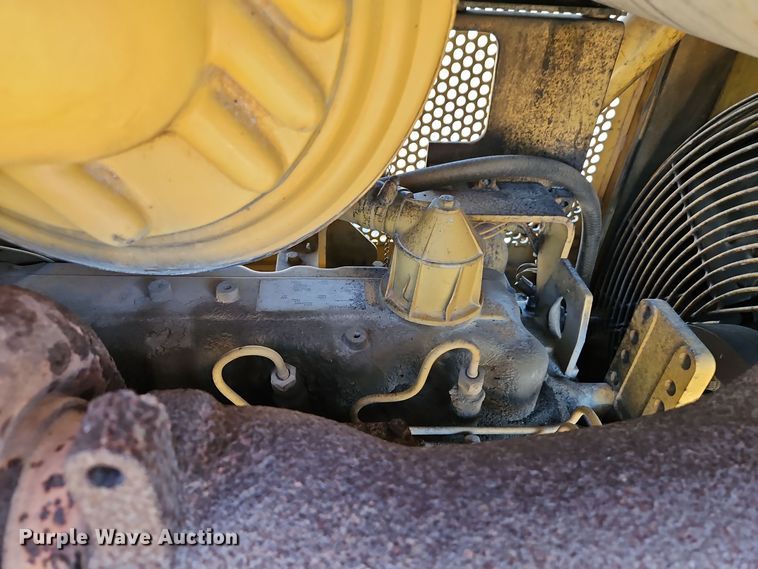 image for item EI8558 1996 Caterpillar D5H LGP dozer