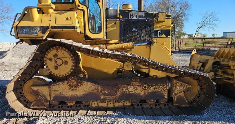 image for item EI8558 1996 Caterpillar D5H LGP dozer